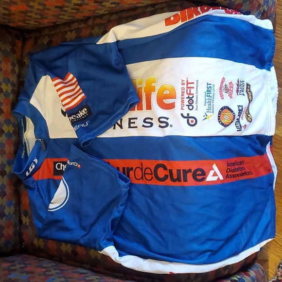 HUGE BUNDLE of cycling shorts and tops with bonus gloves! - Picture 6 of 8